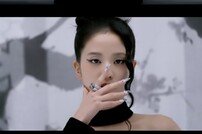 ‘솔로 데뷔’ 블랙핑크 지수, 고전美 티저 공개