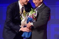 양희종, ‘김상식 감독님 축하드려요’ [포토]