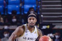 NBA에서만 12시즌 뛰고도 백업 역할 받아들인 커닝햄, LG 구세주 되나