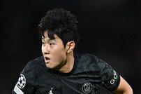 ‘이강인 복귀’ PSG, 도르트문트 2-0 격파 ‘죽음의 조 1위’