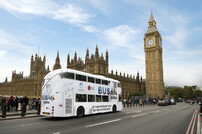 ‘LG 부산엑스포 버스’, 런던 시내 달린다