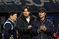 “대한민국의 야구축제, 즐기러 왔다” KS 찾은 류현진·김하성·이정후