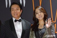 배우 이범수, 아내 이윤진과 14년 만에 이혼 [연예뉴스 HOT]