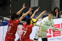 에디 ‘블로킹 피해서’ [포토]