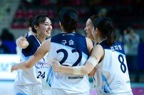 ‘양 팀 합계 78점’ 신한은행, ‘FG 24%’ 삼성생명 꺾고 원정 첫 승 [현장리뷰]