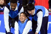 폰푼, 이거 너무너무 재미있네~ [포토]