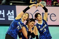 표승주-폰푼-최정민 ‘사랑스러워~’ [포토]