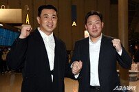 김강민-안치홍 ‘한화 솔선수범 고참~’ [포토]