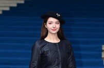 안젤리나 다닐로바, 사뿐사뿐 [포토]
