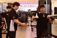 김건형, 계속 찍어서 못 멈추겠어 [포토]