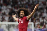 개최국 카타르, 이란에 3-2 역전승 …대회 2연패 도전
