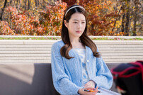 ‘장원영 친언니’ 장다아, 데뷔작 강렬 눈도장 (피라미드 게임)