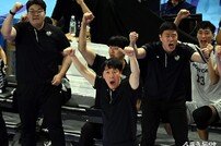 포효하는 신영철 감독! [포토]