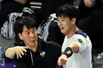 송명근, 감독님! 오늘 승리 문제없어요~ [포토]