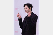 박성훈, 부끄러운 손하트 [포토]