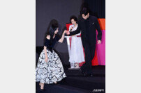 김지원-김수현, 진짜 부부 같은 다정함 [포토]