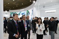 이강덕 포항시장, ‘인터배터리 2024’ 찾아 기업유치 활동 벌여