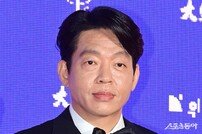박지환, 11세 연하 아내와 결혼…‘범죄도시4’ 200만 돌파 ‘겹경사’ [DA:투데이]