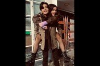 감미로운 멜로디+반전…뷔, 신곡 ‘FRI(END)S’ 2차 티저 공개