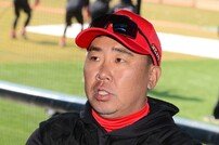 인터뷰 하는 이범호 감독 [포토]