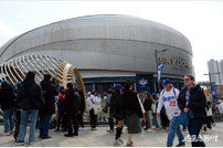 ‘삼엄한 보안검색’ MLB 서울시리즈, 긴장 속에 준비 이뤄진 고척돔