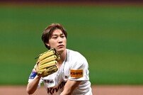 시구하는 방예담 [포토]