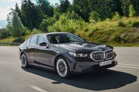 BMW 코리아, 뉴 530e 출시로 라인업 확장하며 수입차 시장 대세 굳힌다