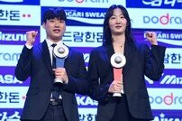 V리그 시상식에서 빛난 ‘라이징 스타’들…다음 시즌도 맹활약 기대해!
