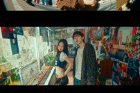 지코·제니 눈 맞추네…‘SPOT! (feat. JENNIE)’ MV 티저 공개