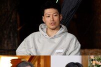 ‘캠핑러버’ 곽진석♥허지나, 캠핑장서 무기 들고 싸움!? (배우반상회)