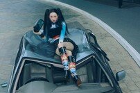 에스파, 첫 정규 더블 타이틀곡 ‘Supernova’ MV 티저 공개