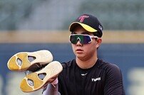 유영찬, 노랑으로 색맞춤 [포토]