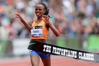 체벳, 육상 여자 1만m 세계 신기록 ‘28분54초14‘