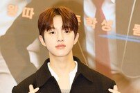 봉재현, 심쿵 손하트 (조폭고)[DA포토]