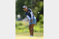 신지은, LPGA 태극낭자 올 첫 승? 2R 1타 차 선두