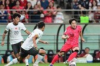 이강인, 두 명은 가볍게
