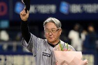 900승 김경문 감독 ‘응원 감사합니다’