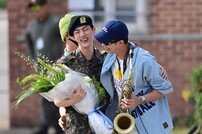 BTS 진-RM, 전역 축하해