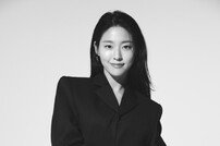 [단독] 김설현, 노희경 작가 손잡았다…‘쇼비지니스’ 캐스팅