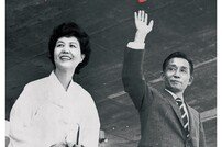 ‘김흥국 제작’ 박정희-육영수 다큐 영화 공식 포스터 공개