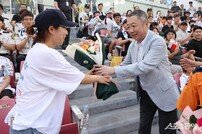 박정원 회장, 순직 소방관 가족 지원