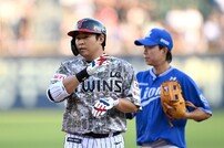 안익훈 ‘4점 차로 벌리는 적시타’