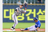 신민재, 주자가 너무 빨라