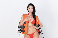 ‘맥심’ 김효연X희야, 비키니 입은 라이프가드…초토화 [화보]
