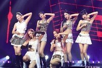 스테이씨, 수록곡 ‘1 thang’