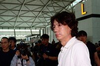 유럽으로 출국하는 홍명보 감독