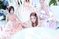 레드벨벳 “쌓인 앨범으로 10년 실감…팀 향한 진심 통했죠”