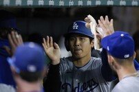 ‘한 경기 3도루’ 오타니, 아시아 선수 최초 MLB 30홈런-30도루 클럽 가입