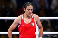 '성별 논란' 여자 복서, 동메달 확보 'IOC 위원장 두둔'