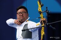 '4.9mm 차' 김우진, 개인전 정상 '한국 양궁 金 싹쓸이' [파리 2024]